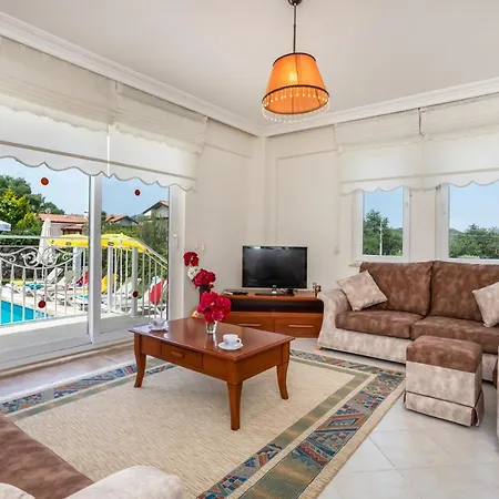 Villa Rent Your Own Luxury With 4 Bedrooms Mugla 1005
