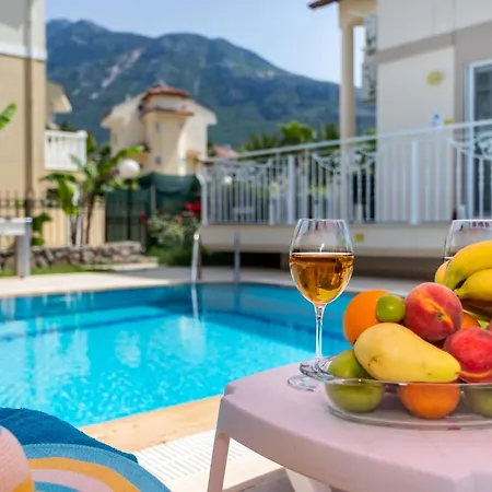 Rent Your Own Luxury With 4 Bedrooms Mugla 1005 Oludeniz